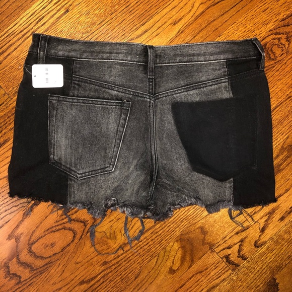 Free people size 28 shorts, tag still on! - Picture 2 of 3